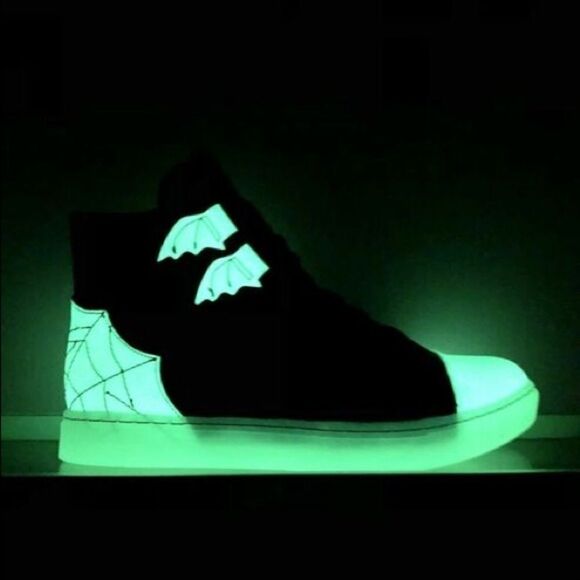 YRU - STRANGE CVLT - GLOW IN DARK - Chelsea Glow by Strange Cvlt - Picture 2 of 5